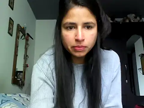 Snapshot of Escarcha-blue chatting on March 2025 12:45:01 PM Escarcha-blue online show from March 2025 12:45:01 PM