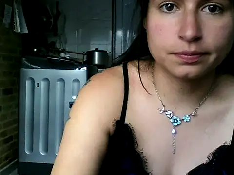 Snapshot of Escarcha-blue chatting on March 2025 10:52:02 PM Escarcha-blue online show from March 2025 10:52:02 PM