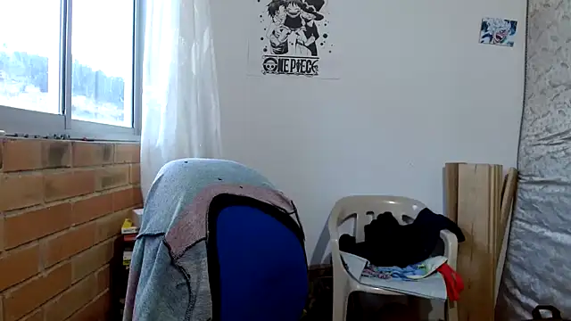 Snapshot of Escarcha-blue chatting on September 2025 10:43:02 PM Escarcha-blue online show from September 2025 10:43:02 PM