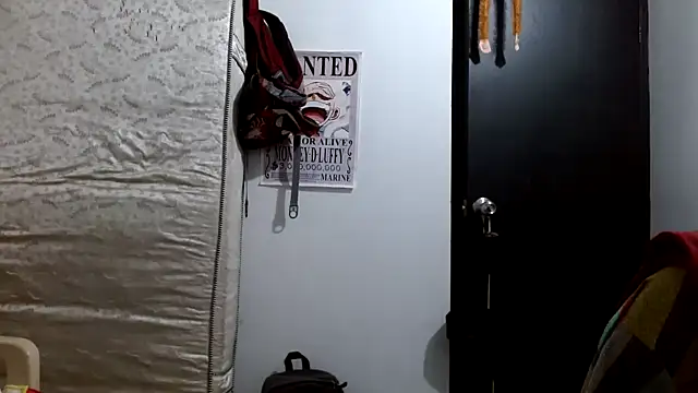 Snapshot of Escarcha-blue chatting on October 2025 11:33:01 PM Escarcha-blue online show from October 2025 11:33:01 PM