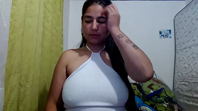 Snapshot of Escarcha-blue chatting on December 2025 02:53:02 AM Escarcha-blue online show from December 2025 02:53:02 AM