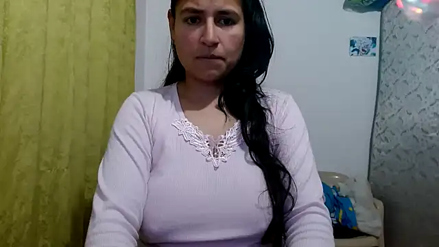 Snapshot of Escarcha-blue chatting on January 2026 11:30:02 PM Escarcha-blue online show from January 2026 11:30:02 PM