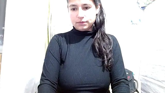 Snapshot of Escarcha-blue chatting on February 2026 01:32:01 AM Escarcha-blue online show from February 2026 01:32:01 AM