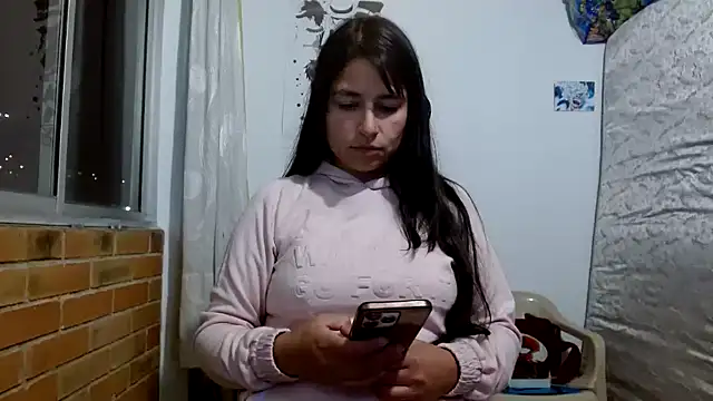 Snapshot of Escarcha-blue chatting on February 2026 11:54:01 PM Escarcha-blue online show from February 2026 11:54:01 PM