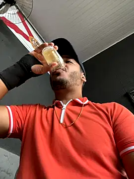 Snapshot of Lindp190194 chatting on November 2025 05:13:02 PM Lindp190194 online show from November 2025 05:13:02 PM