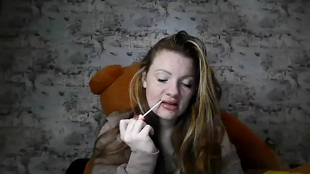 Snapshot of Eveline_May chatting on December 2025 05:28:02 PM Eveline May online show from December 2025 05:28:02 PM