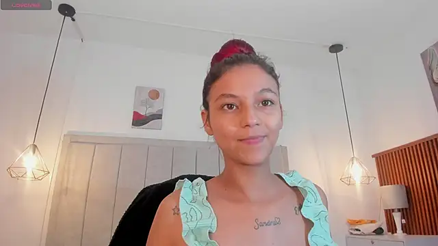 gime lara online show from April 2026 07:42:02 PM