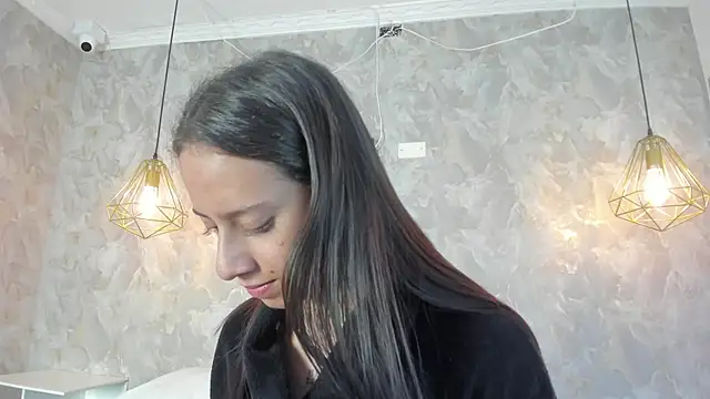 zephyra-angels online show from December 2025 04:10:02 AM