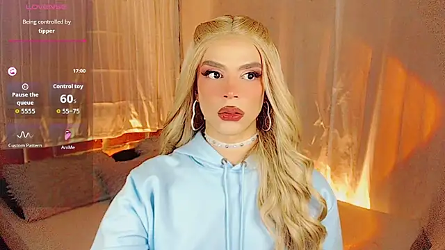 Snapshot of Dalila_moan chatting on December 2025 11:01:02 PM Dalila moan online show from December 2025 11:01:02 PM