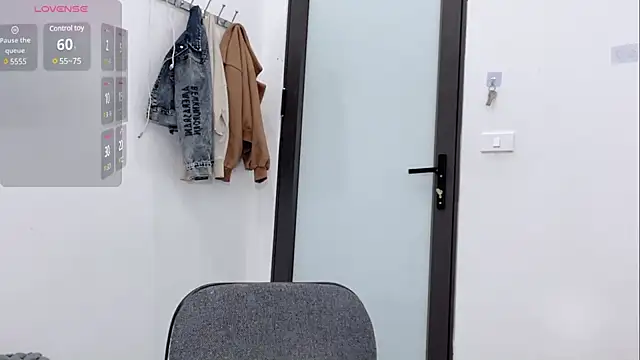 Snapshot of shishi_101 chatting on February 2025 12:54:02 AM shishi 101 online show from February 2025 12:54:02 AM