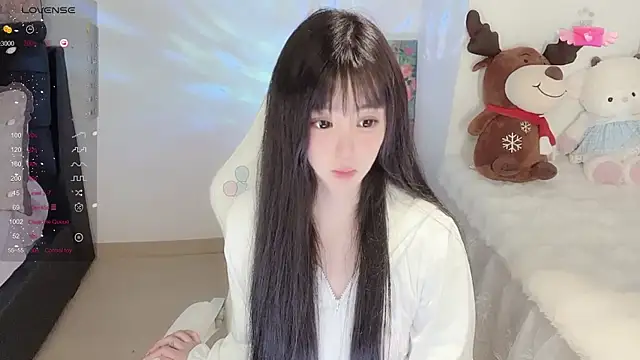 Milla-z online show from November 2025 03:23:01 AM