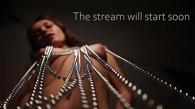 Snapshot of Moni_Carroll chatting on December 2025 05:31:02 PM Moni Carroll online show from December 2025 05:31:02 PM