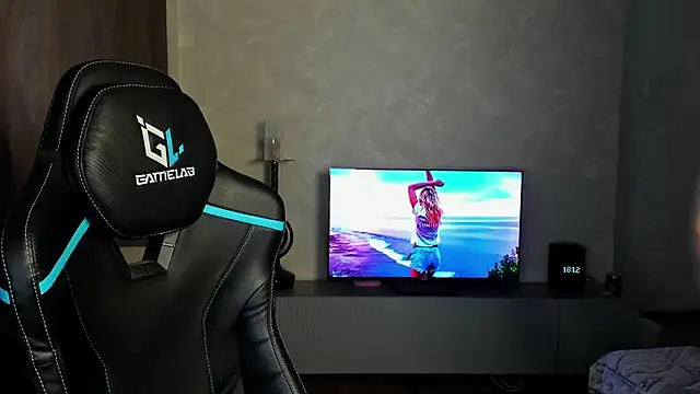 Snapshot of TravisRevas chatting on March 2025 03:13:02 PM TravisRevas online show from March 2025 03:13:02 PM