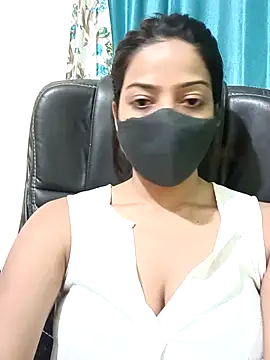 CRAZY  BITE online show from May 2026 08:17:01 PM