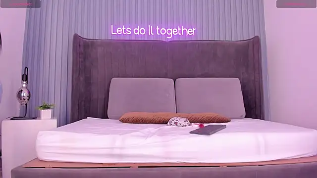 Haily b online show from March 2025 08:11:02 PM