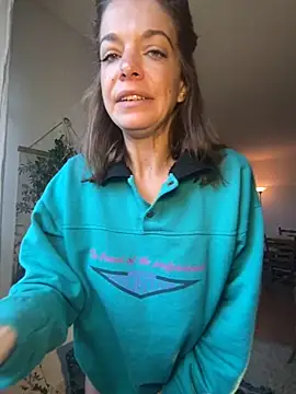 Snapshot of Rosemarie_Blu chatting on November 2025 07:38:02 AM Rosemarie Blu online show from November 2025 07:38:02 AM