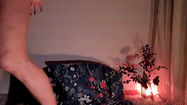 Snapshot of Rosemarie_Blu chatting on January 2026 06:29:01 AM Rosemarie Blu online show from January 2026 06:29:01 AM