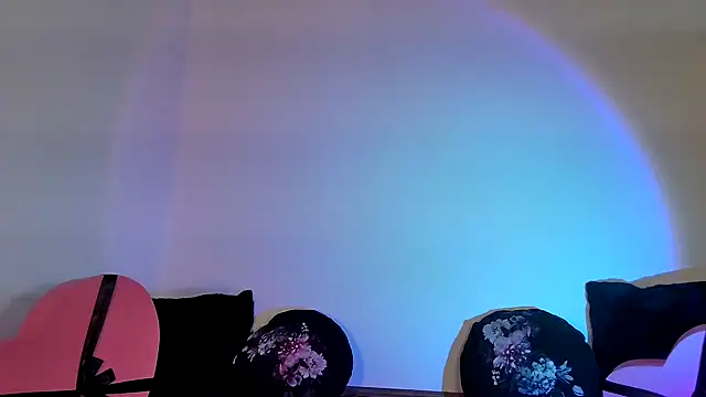 Snapshot of Rosemarie_Blu chatting on February 2026 08:26:01 AM Rosemarie Blu online show from February 2026 08:26:01 AM