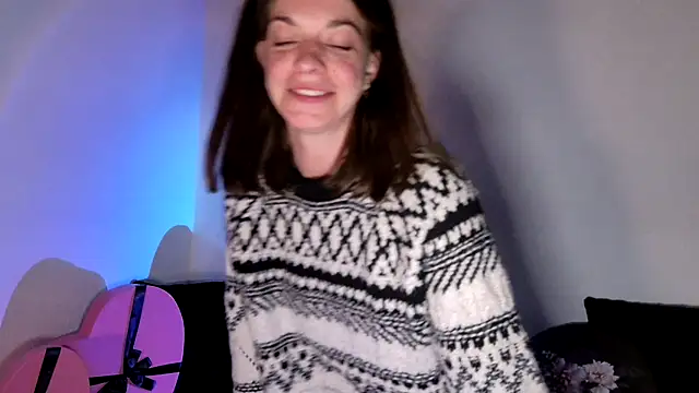 Snapshot of Rosemarie_Blu chatting on February 2026 06:16:01 PM Rosemarie Blu online show from February 2026 06:16:01 PM