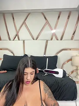 Madisson-Rivas online show from April 2026 07:11:02 PM