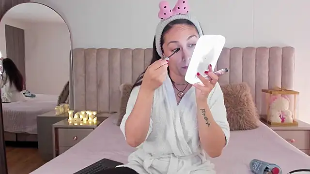 Sophie Restrepo online show from March 2025 02:42:02 PM