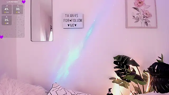 Snapshot of purplemoonn_ chatting on March 2025 02:42:02 PM purplemoonn online show from March 2025 02:42:02 PM