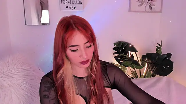 Snapshot of purplemoonn_ chatting on March 2025 04:02:01 PM purplemoonn online show from March 2025 04:02:01 PM