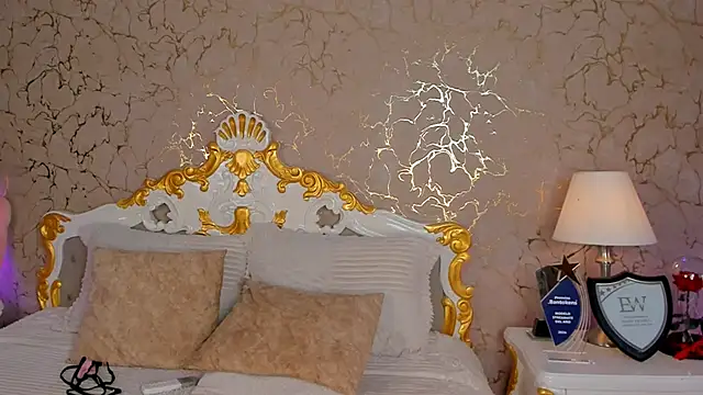 Snapshot of ScarlettWallace chatting on March 2025 11:25:01 PM ScarlettWallace online show from March 2025 11:25:01 PM