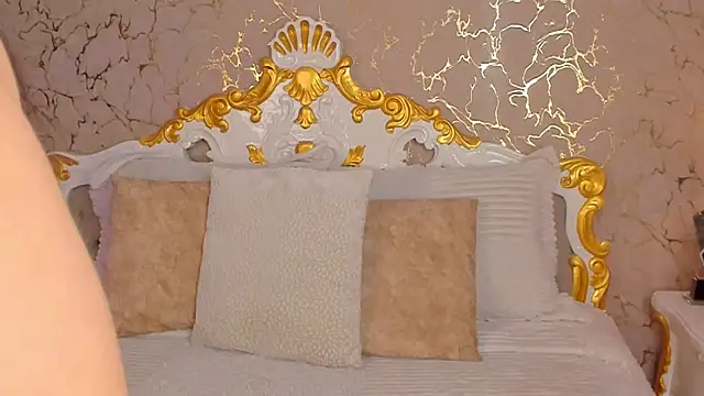 Snapshot of ScarlettWallace chatting on March 2025 07:46:02 PM ScarlettWallace online show from March 2025 07:46:02 PM