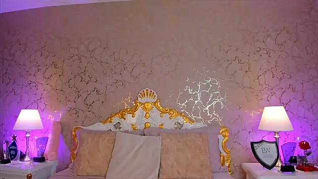 Snapshot of ScarlettWallace chatting on October 2025 12:58:01 PM ScarlettWallace online show from October 2025 12:58:01 PM