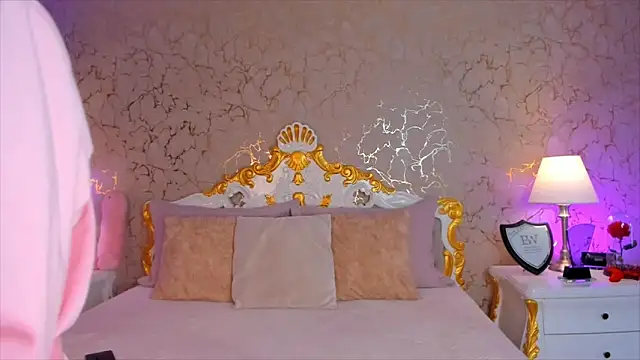 Snapshot of ScarlettWallace chatting on November 2025 04:53:02 PM ScarlettWallace online show from November 2025 04:53:02 PM