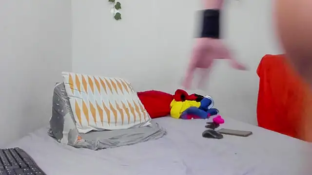 Snapshot of damian_c12 chatting on March 2025 11:25:01 PM damian c12 online show from March 2025 11:25:01 PM