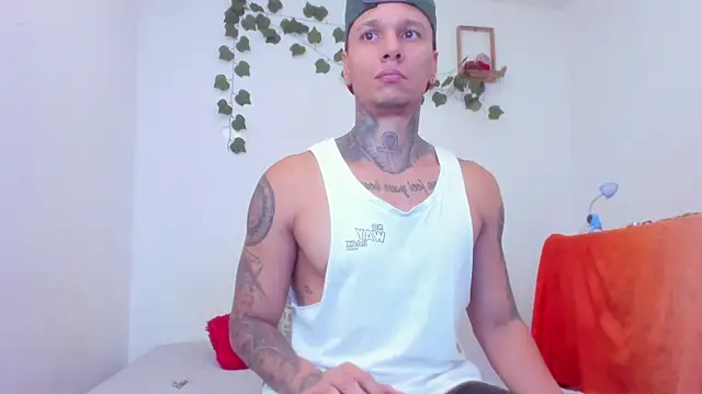 Snapshot of damian_c12 chatting on March 2025 01:37:02 AM damian c12 online show from March 2025 01:37:02 AM