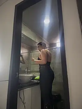 Mila LS online show from December 2025 12:56:01 PM