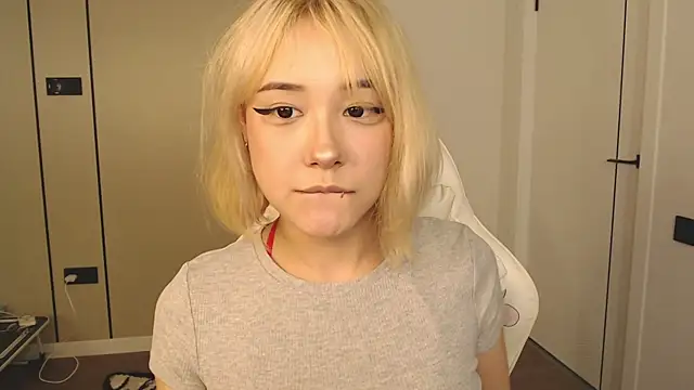 Snapshot of ka00ru_chan chatting on July 2026 06:15:02 PM ka00ru chan online show from July 2026 06:15:02 PM