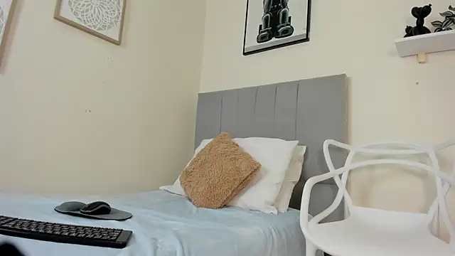 Snapshot of mary_cute9 chatting on January 2026 12:20:01 PM mary cute9 online show from January 2026 12:20:01 PM