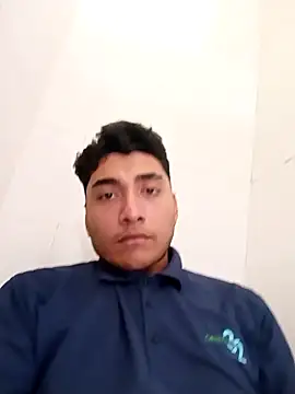 crisssalazar online show from April 2026 08:31:01 PM