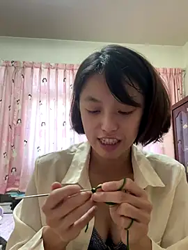 Snapshot of ladypaggy chatting on November 2025 08:05:02 AM ladypaggy online show from November 2025 08:05:02 AM