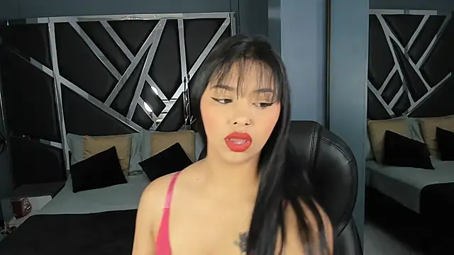 Sienna miller 27 online show from March 2025 11:21:01 AM