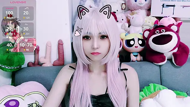 chenenna7 online show from September 2025 01:36:01 PM