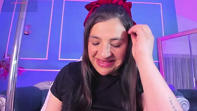 TaraTaylorr online show from September 2025 02:37:02 AM