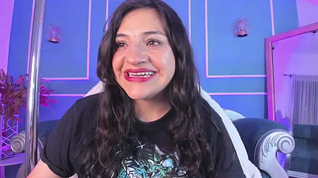 TaraTaylorr online show from October 2025 03:04:02 AM