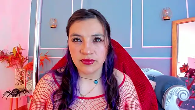 TaraTaylorr online show from April 2026 03:02:01 AM