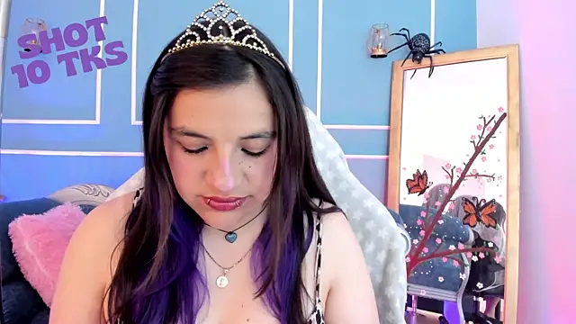 TaraTaylorr online show from May 2026 03:35:01 AM