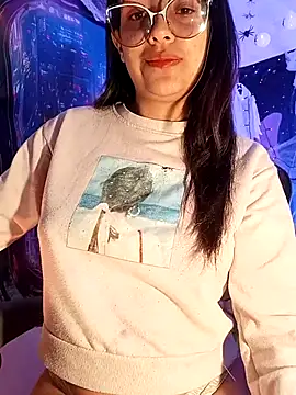 MiaStarts online show from October 2025 09:08:01 AM