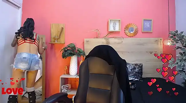 yessila parker online show from March 2025 02:42:02 AM