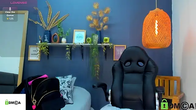 yessila parker online show from October 2025 02:41:02 AM