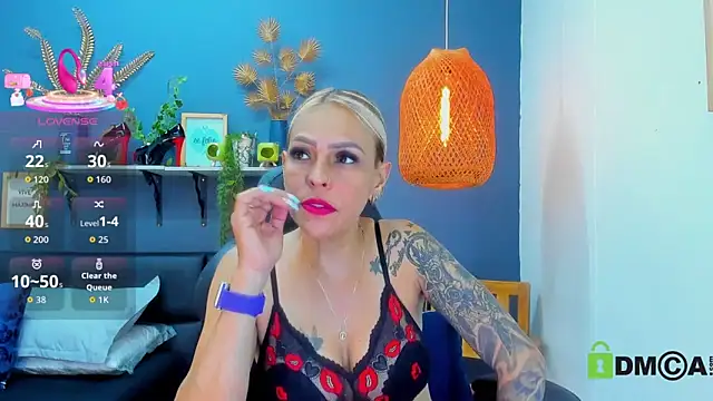 yessila parker online show from May 2026 10:36:01 AM