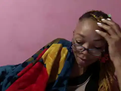 Snapshot of Ladyzee25 chatting on January 2026 03:53:02 AM Ladyzee25 online show from January 2026 03:53:02 AM