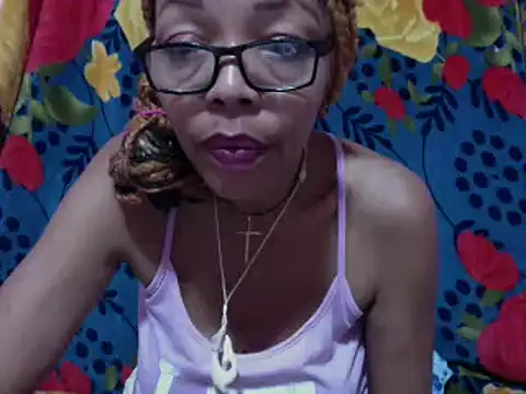 Snapshot of Ladyzee25 chatting on February 2026 05:47:02 AM Ladyzee25 online show from February 2026 05:47:02 AM